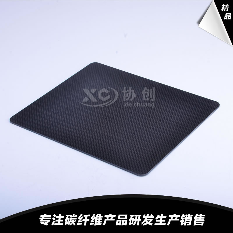 碳纖維原材料做成的汽車零部件具備顯著的優(yōu)點！